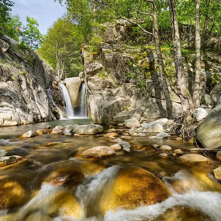 Apostolite ホテル サンダンスキ