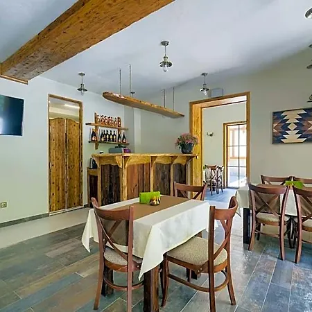 Apostolite Hotel